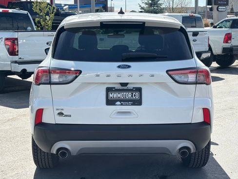 Used 2022 Ford Escape SE w/ Convenience Package image 9