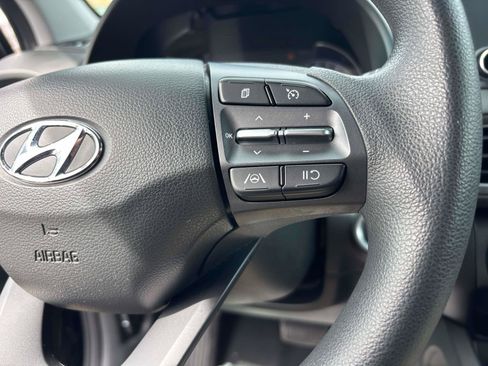 Used 2023 Hyundai Kona SEL AWD/4WD image 17