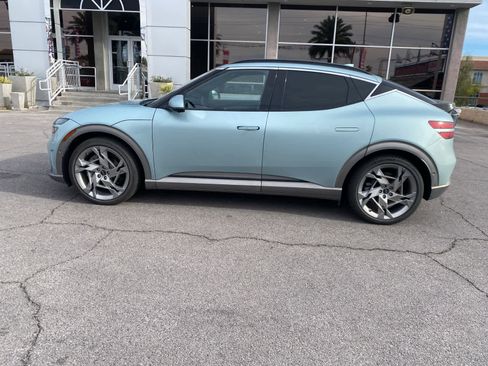 Used 2023 Genesis GV60 Performance image 8