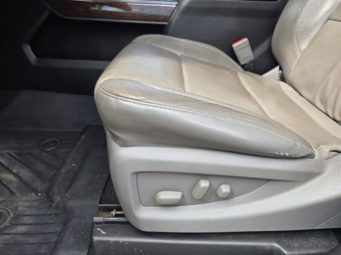 Used 2016 GMC Sierra 2500 SLT w/ Duramax Plus Package image 19