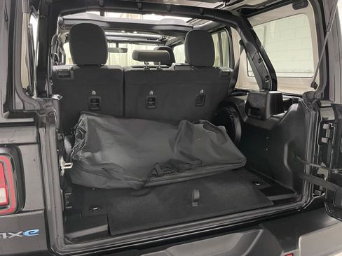 Used 2023 Jeep Wrangler Unlimited w/ Sun & Screen Package AWD/4WD image 16