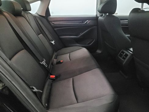 Used 2018 Honda Accord EX image 19