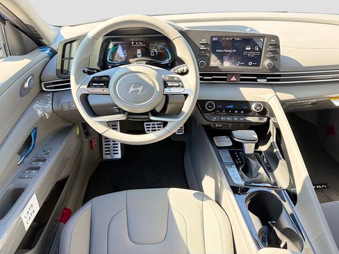 New 2026 Hyundai Elantra SEL Sport Premium image 17