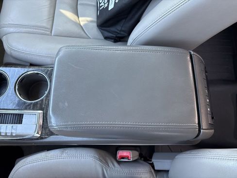 Used 2013 Buick Enclave Premium FWD image 43
