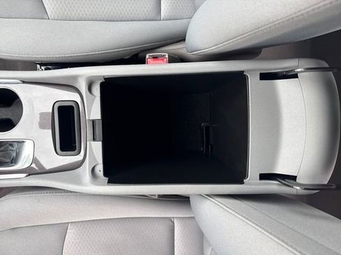 Used 2021 Chevrolet Malibu LT image 26