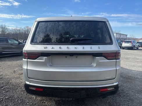 Used 2024 Jeep Wagoneer Series II image 7