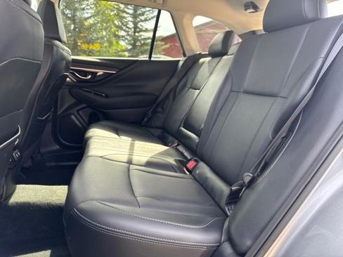 Used 2022 Subaru Outback Limited image 27