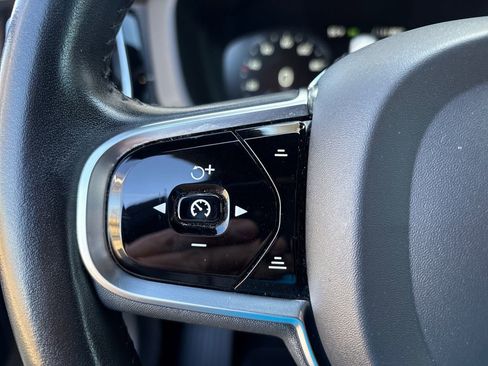 Used 2021 Volvo XC60 T5 Inscription w/ Advanced Package image 17