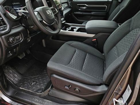 New 2026 RAM 1500 4x4 Crew Cab image 14