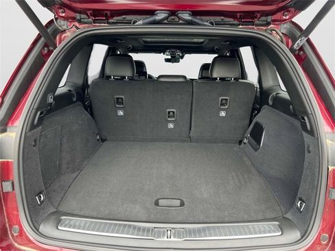 Used 2023 Jeep Grand Cherokee Overland w/ Luxury Tech Group IV image 10