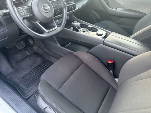 Used 2023 Nissan Rogue S AWD/4WD image 18