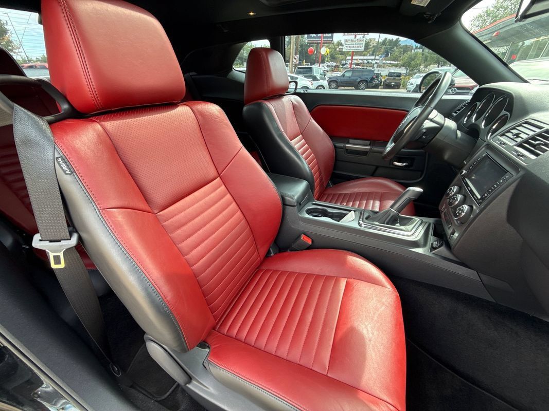 Used 2013 Dodge Challenger R/T RWD image 15