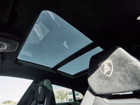 Used 2024 Lamborghini Urus Performante image 53