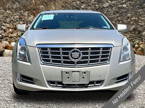 Used 2013 Cadillac XTS Luxury w/ Driver Awareness Package FWD image 3
