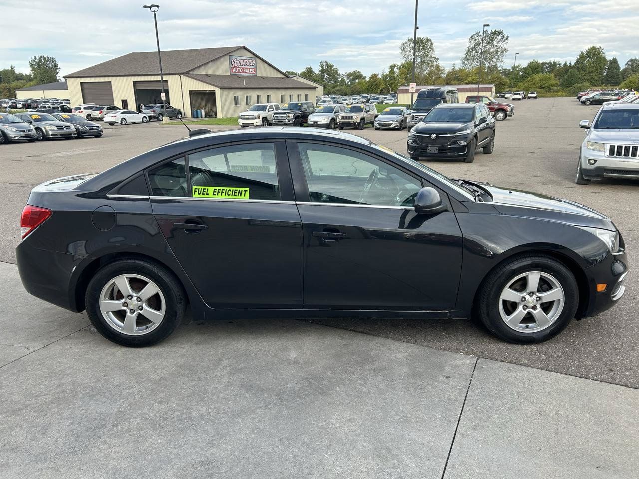 Used 2015 Chevrolet Cruze LT FWD image 4