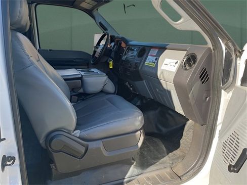 Used 2015 Ford F550 4x4 SuperCab Super Duty image 13