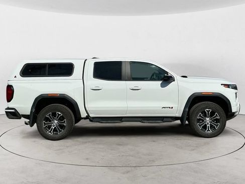 Used 2023 GMC Canyon AT4 w/ AT4 Premium Package AWD/4WD image 4
