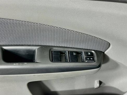 Used 2013 Subaru Forester 2.5X Premium AWD/4WD image 20