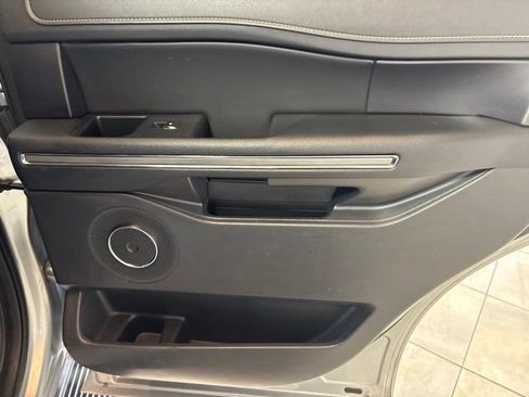 Used 2024 Ford Expedition XLT RWD image 16
