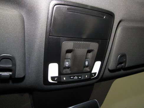 Certified 2024 Honda Pilot TrailSport image 8