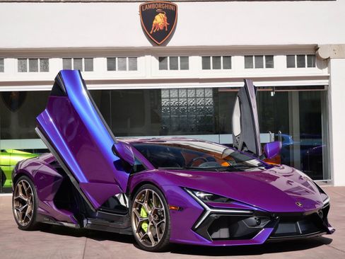 Used 2025 Lamborghini Revuelto AWD/4WD image 17