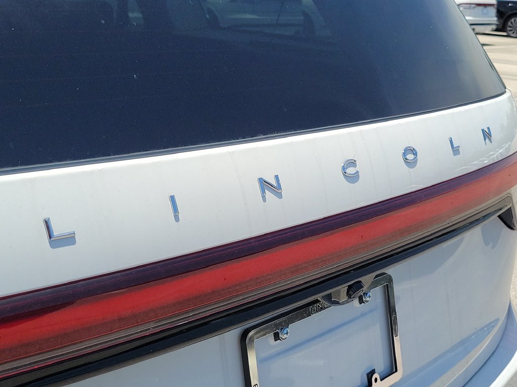 New 2026 Lincoln Aviator AWD image 6