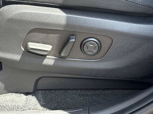 Used 2024 Kia Carnival SX Prestige FWD image 42
