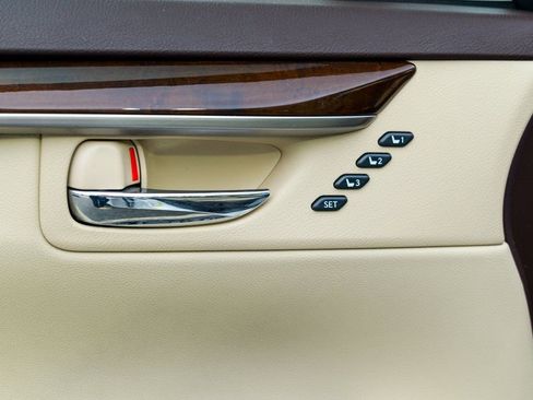 Used 2018 Lexus ES 350 w/ Premier Package image 18