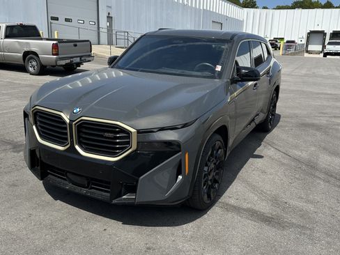 Used 2025 BMW XM AWD/4WD image 5