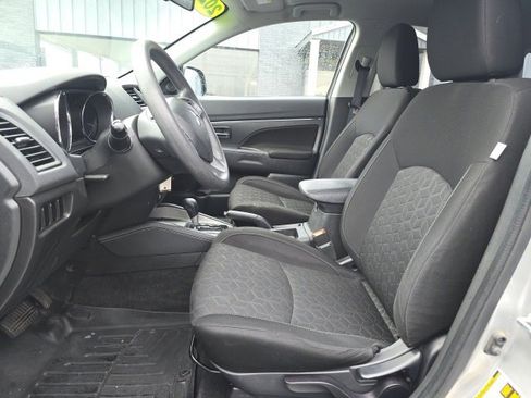 Used 2020 Mitsubishi Outlander Sport ES image 10