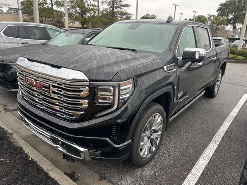 Used 2025 GMC Sierra 1500 Denali image 1