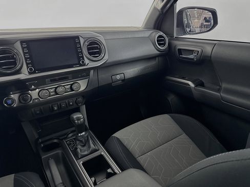 Used 2021 Toyota Tacoma TRD Off-Road image 21