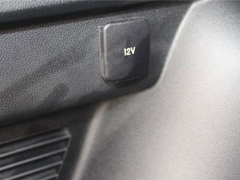 Used 2022 Ford Escape SE image 8