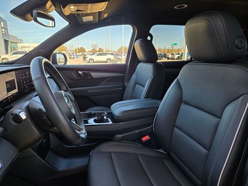 Used 2025 Buick Enclave Preferred image 30