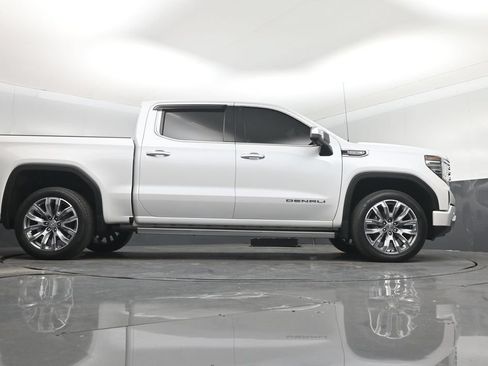 Used 2024 GMC Sierra 1500 Denali w/ Denali Reserve Package AWD/4WD image 16