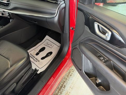 Used 2022 Jeep Compass Limited image 42