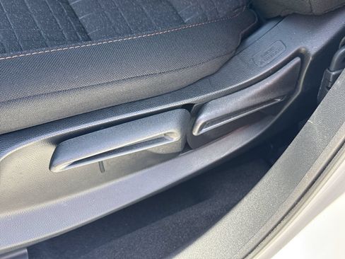 Used 2025 Honda HR-V Sport image 14