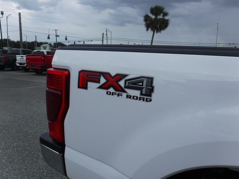 Used 2020 Ford F250 XLT w/ XLT Premium Package AWD/4WD image 5