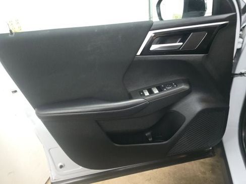 Used 2022 Mitsubishi Outlander ES AWD/4WD image 17