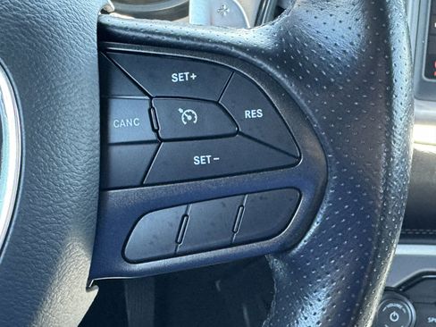 Used 2022 Dodge Challenger GT RWD image 19
