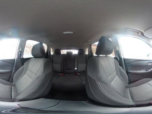 Used 2025 Nissan Rogue SV image 44