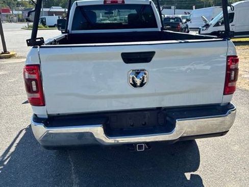 Used 2024 RAM 2500 Tradesman w/ Chrome Appearance Group AWD/4WD image 7