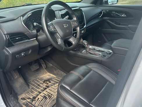 Used 2023 Chevrolet Traverse RS AWD/4WD image 11