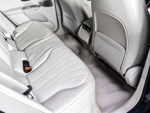 Used 2023 Mercedes-Benz EQE 500 4MATIC SUV image 19