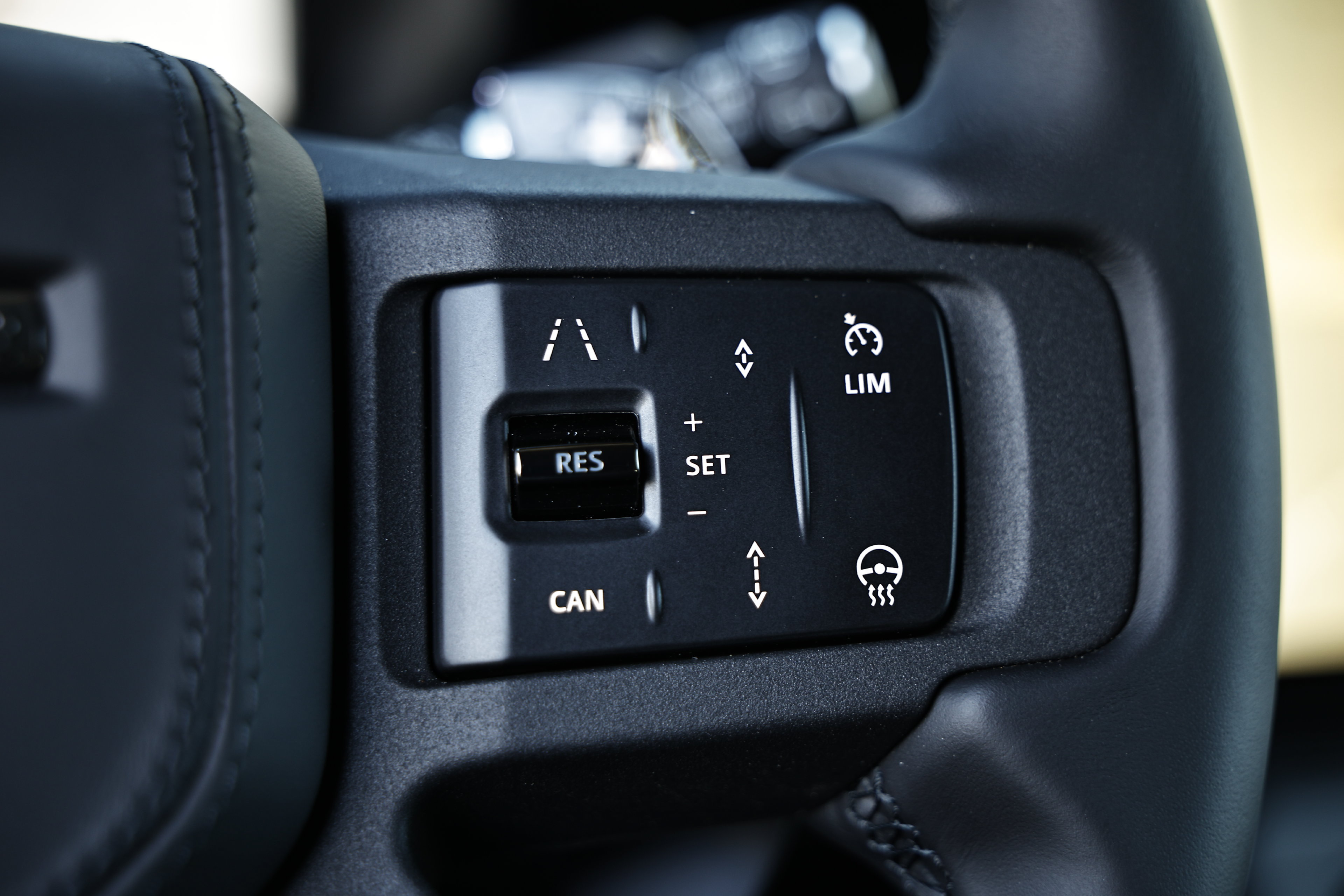 New 2026 Land Rover Defender 110 OCTA AWD/4WD image 47