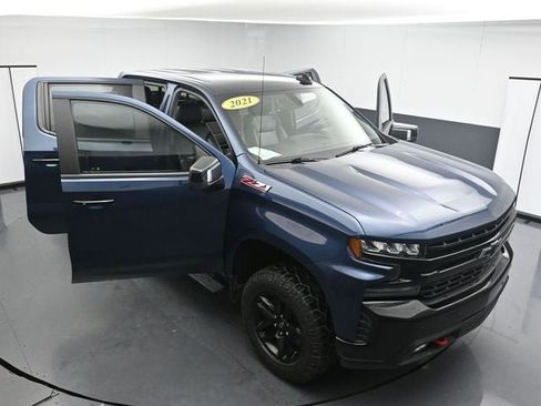Used 2021 Chevrolet Silverado 1500 LT Trail Boss w/ Convenience Package II AWD/4WD image 34