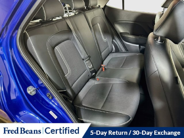 Used 2024 Hyundai Venue Limited FWD image 14