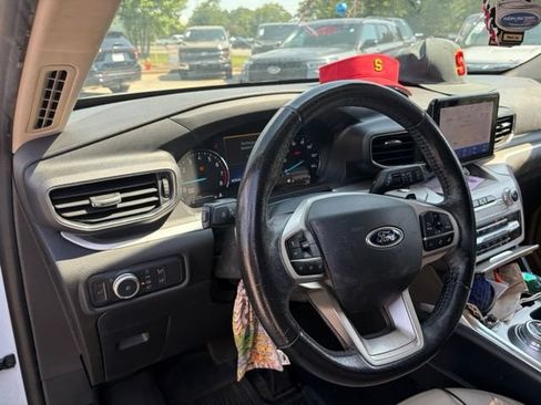 Used 2020 Ford Explorer XLT w/ Equipment Group 202A RWD image 6