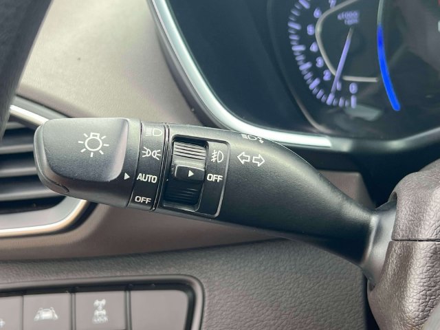 Used 2019 Hyundai Santa Fe SEL AWD/4WD image 25