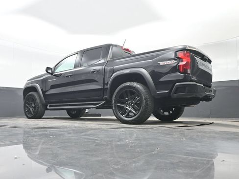Used 2024 Chevrolet Colorado Trail Boss w/ Technology Package AWD/4WD image 28